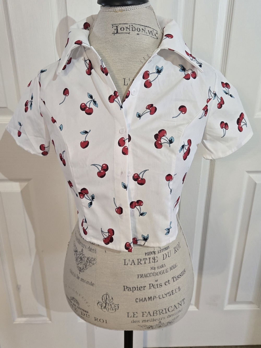 SHEIN White Cherry-Print Short Sleeve Button-Down Top